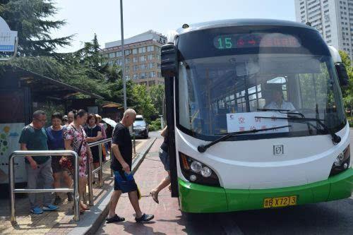 青岛公交爆料事件最新,真相与反思交织的公共安全风波 第1张 青岛公交爆料事件最新,真相与反思交织的公共安全风波 第1张